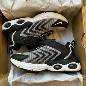 Kids Nike air max TW little kids Sneaker 13.5C